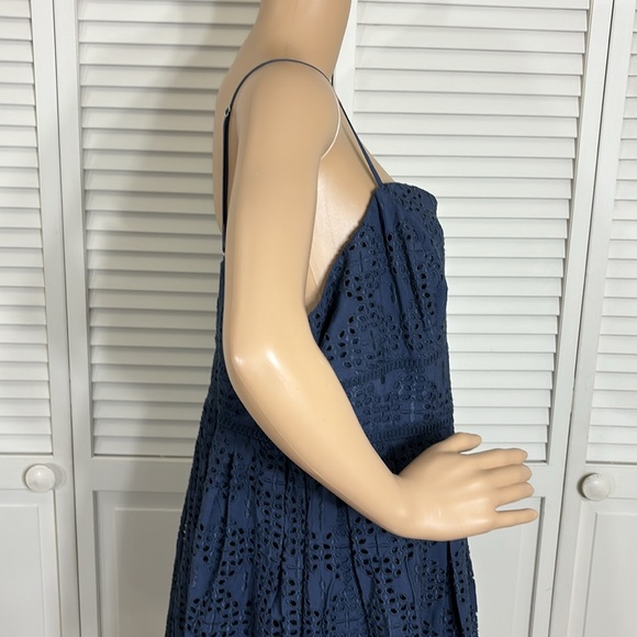 Elegant Navy Blue Lace Dress - Picture 6 of 12